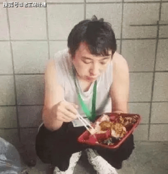 卖家产救父？赌王之子何猷君收购王思聪公司