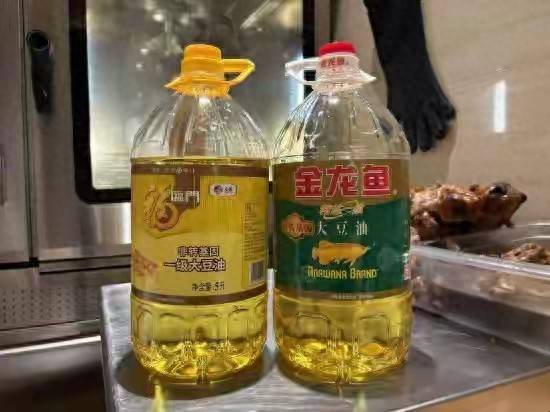 西贝被曝使用元宝牌转基因大豆油