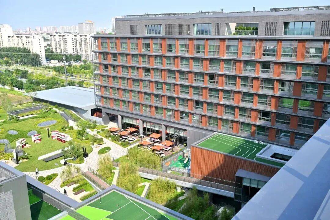 新一轮北京机动车尾号限行轮换即将开始；北京8条公交线路拟调整丨朝闻北京