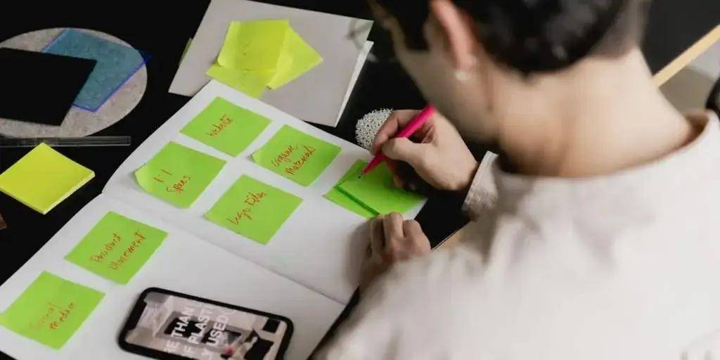 2025年如何获得 Kickstarter 精选推荐