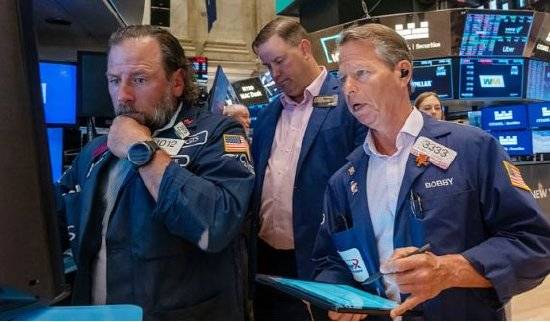 盘前：道指期货跌0.29% 比特币突破 12 万美元大关